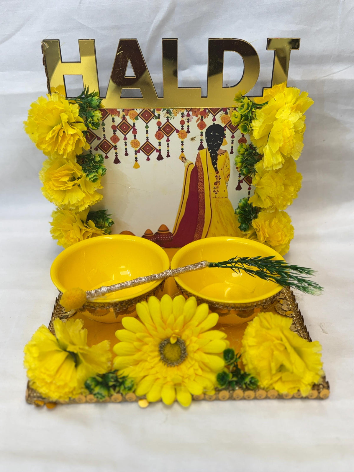 Wedding Accessories- Bride/Groom Mayian/ Haldi/ Maiyan/ Vatna Ceremony-Decorative Wooden board and 2Bowls