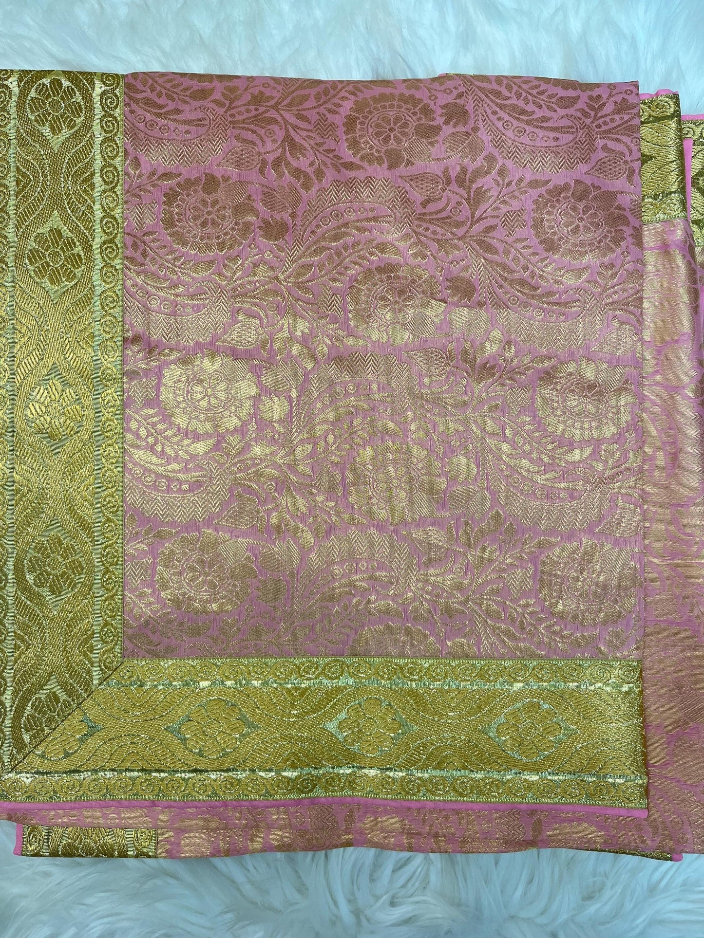 Brocade Rumala Sahib Double Set with Cotton Lining and Side Golden Border.