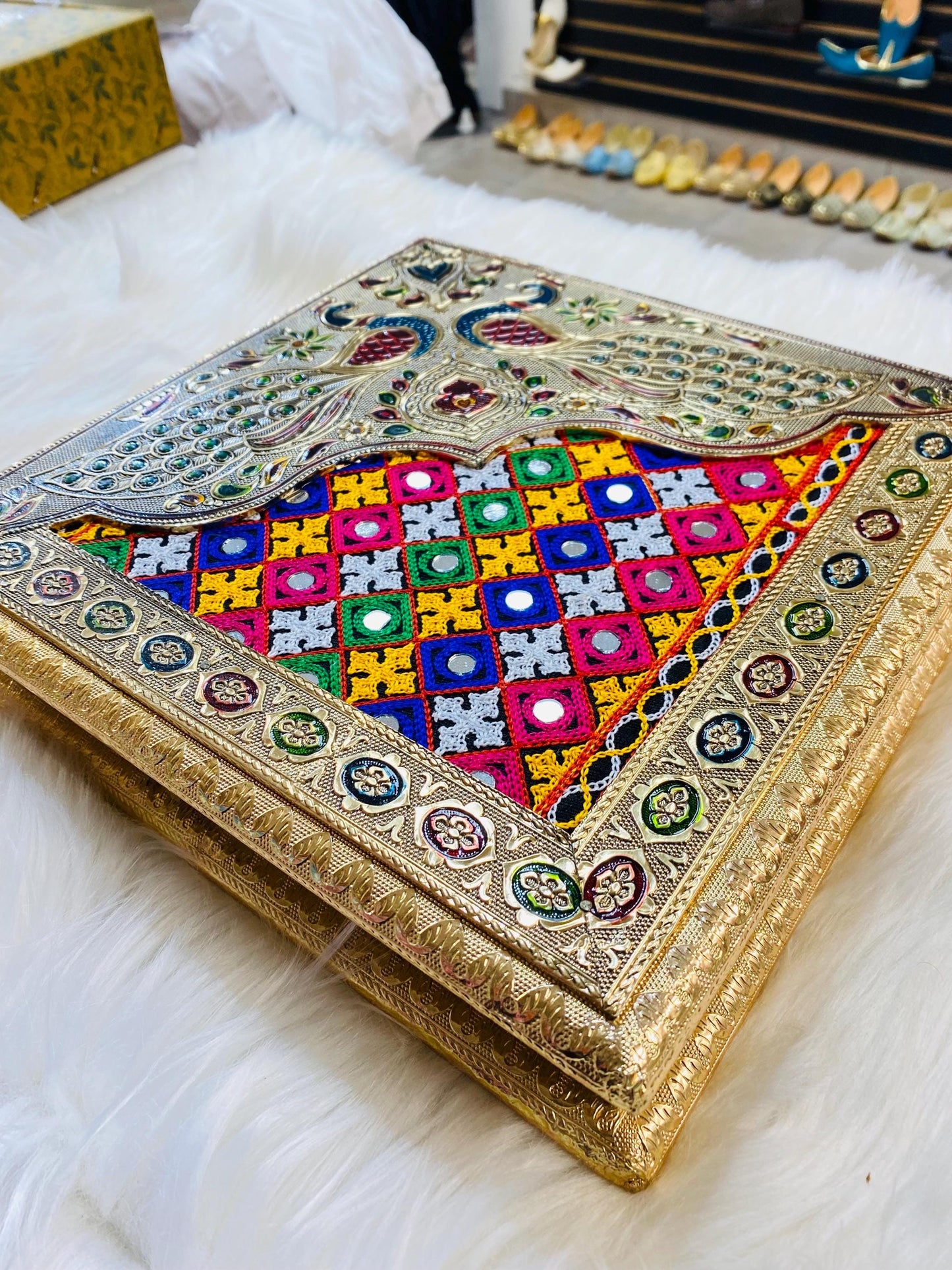 Decorative  Heavy Wooden  Handicraft Empty Dry Fruit Gift Box/Gifting Box/Wedding Box (empty box only)