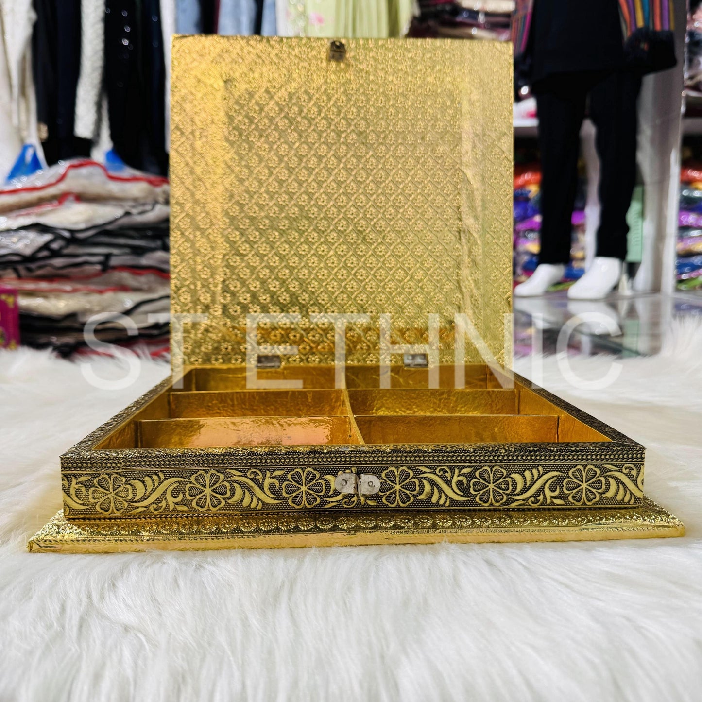 Decorative  Heavy Wooden  Handicraft Empty Dry Fruit Gift Box/Gifting Box/Wedding Box/Six sectional Box