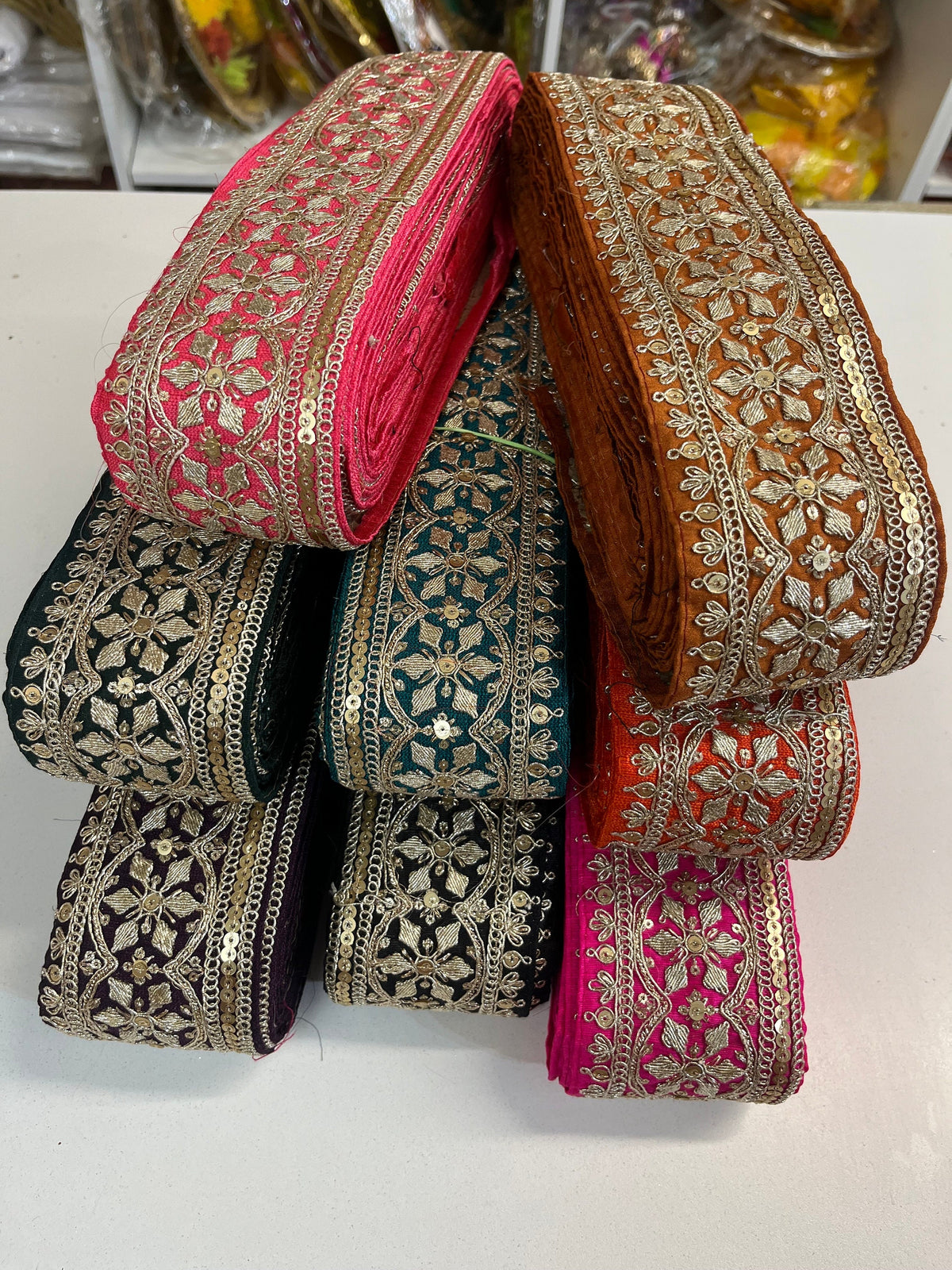 2.75" (inch) width Highlight Border Lace for Dresses, Sarees, Lehenga, Suits, Blouses, Dupatta, Chunri, and Craft (9 meters roll)