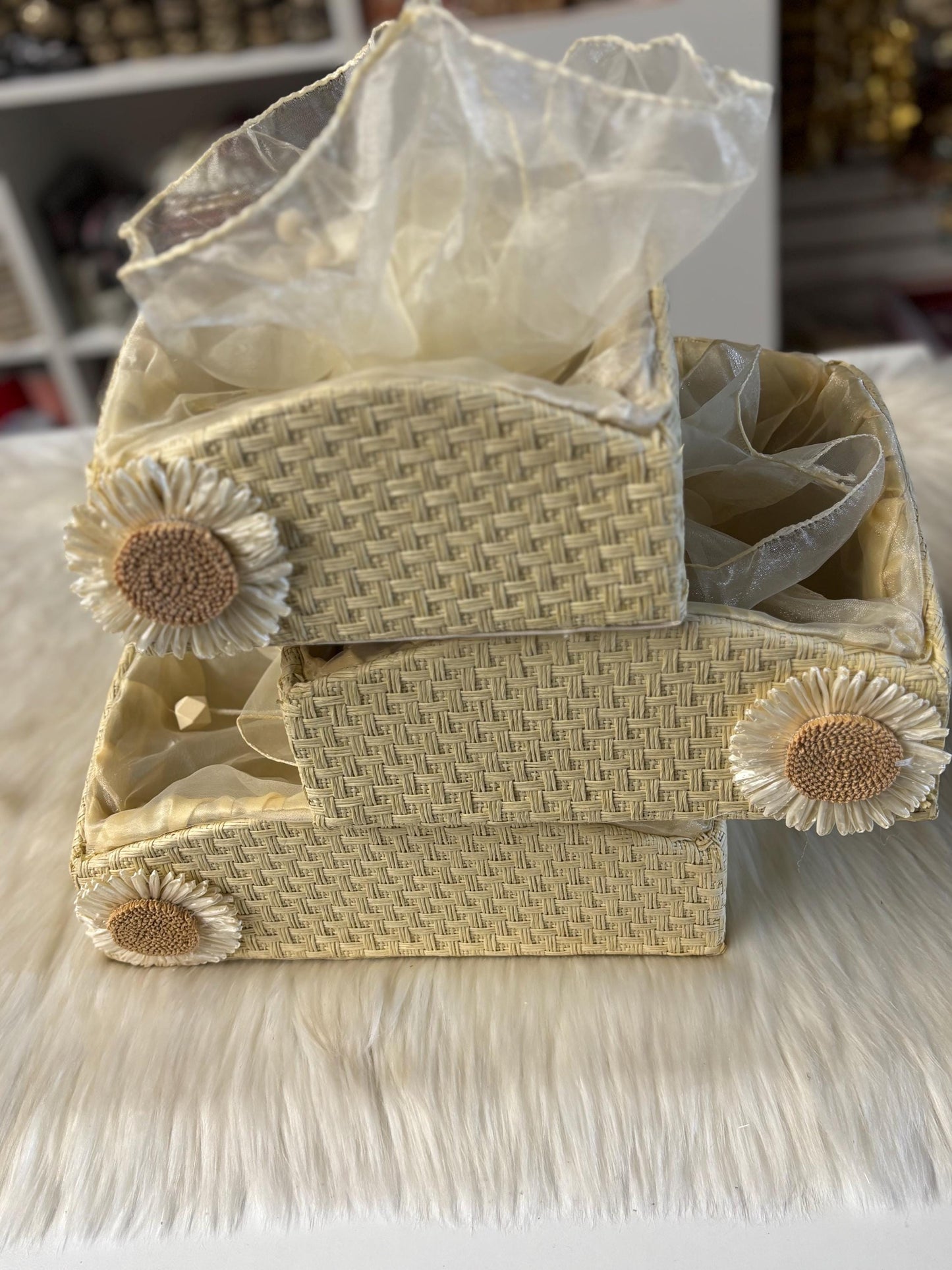 Fancy Gift Hamper Basket, Wedding Gift Packing Basket, Basket with Net, Wedding Hamper Trays, Pack of 3