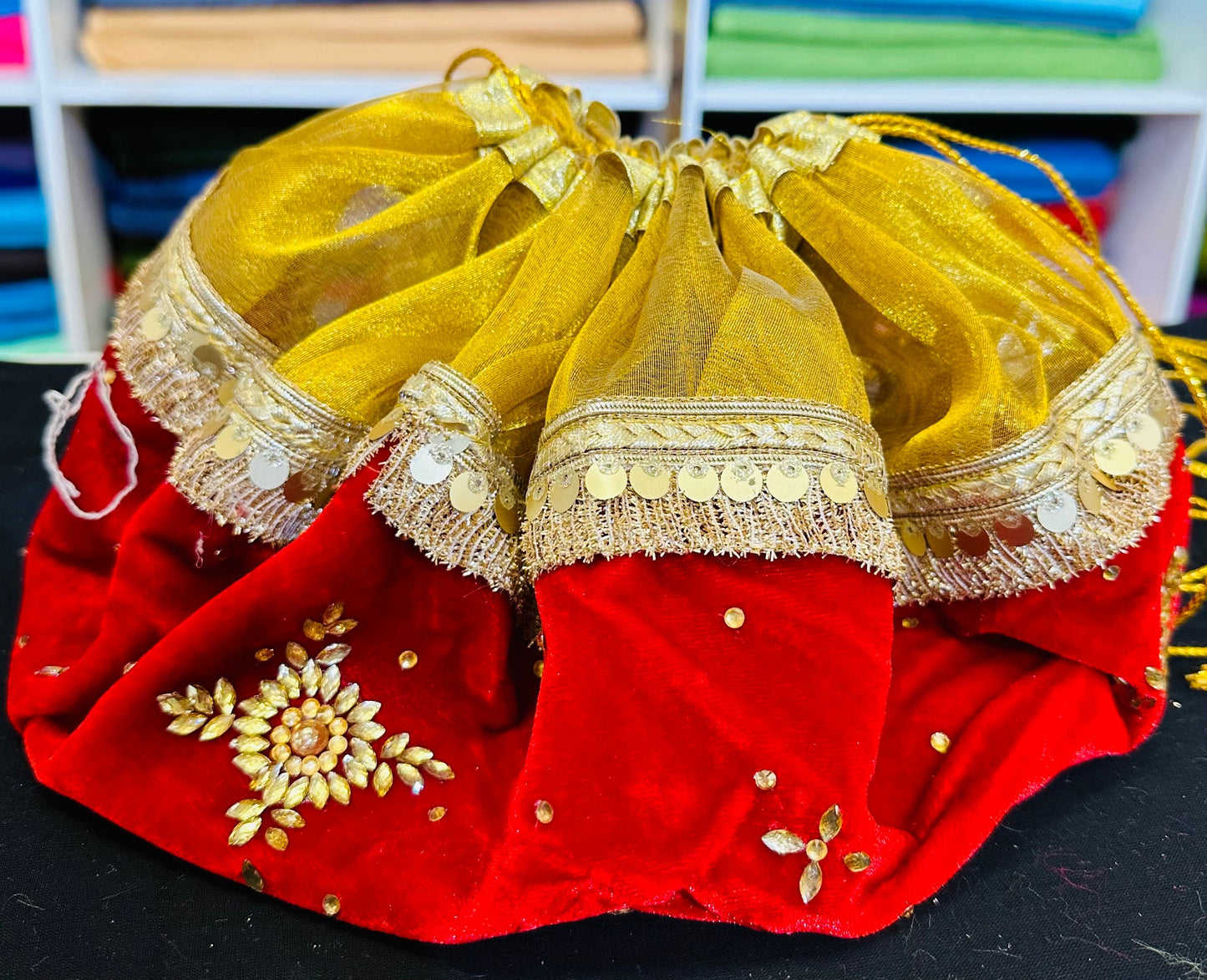 Wedding Accessories- 2 piece Lap Cover Set/ Bride & Groom Shagun/ Shagun Drawstring Bags / Wedding / Wedding Accessories