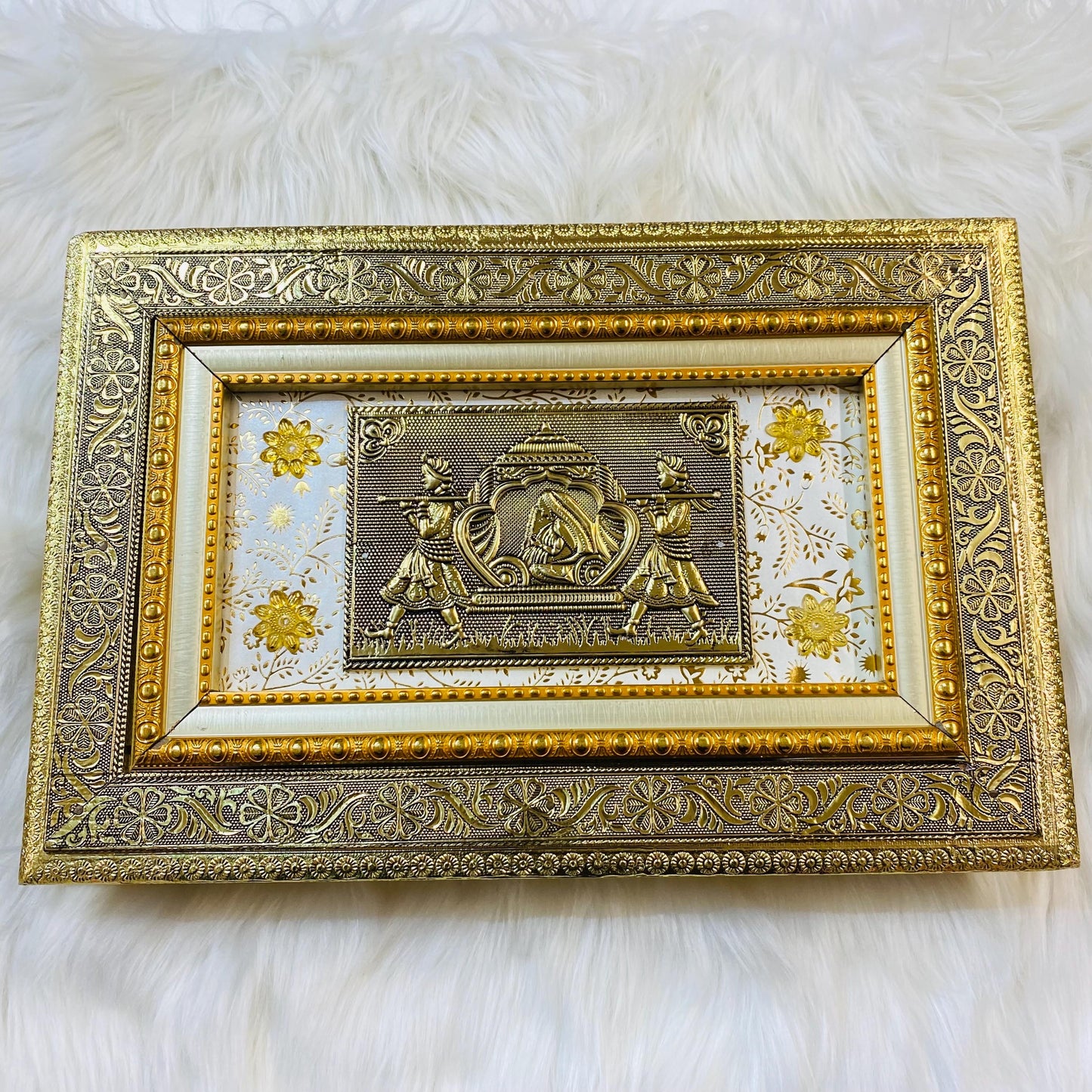 Decorative  Heavy Wooden  Handicraft Empty Dry Fruit Gift Box/Gifting Box/Wedding Box (empty box only)