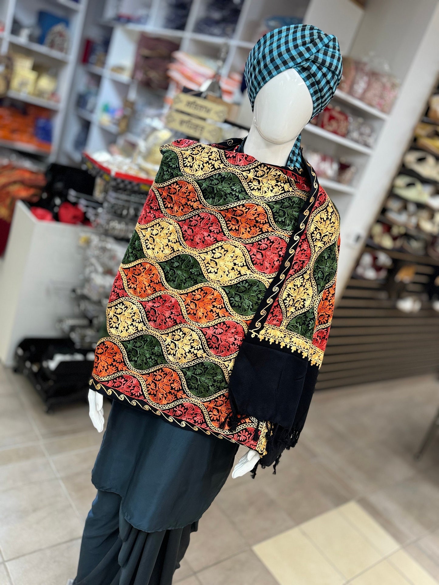 Men & Womens Pashmina Shawl, Unisex Shawl/Scarf/Stole Stylish Print / Shawl for jaggo  in Multicolors