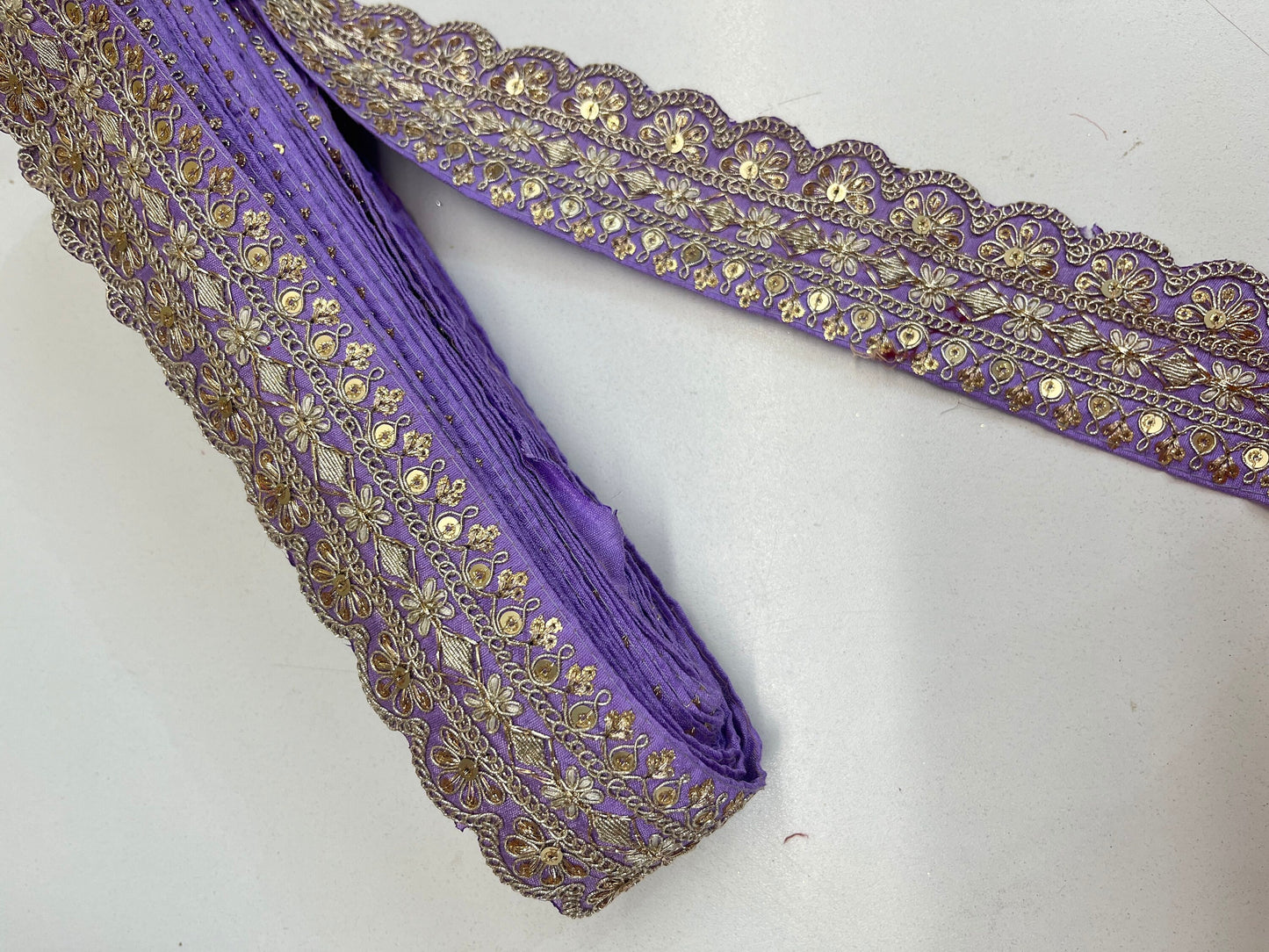2.75" (inch) width Highlight Border Lace for Dresses, Sarees, Lehenga, Suits, Blouses, Dupatta, Chunri, and Craft (9 meters roll)