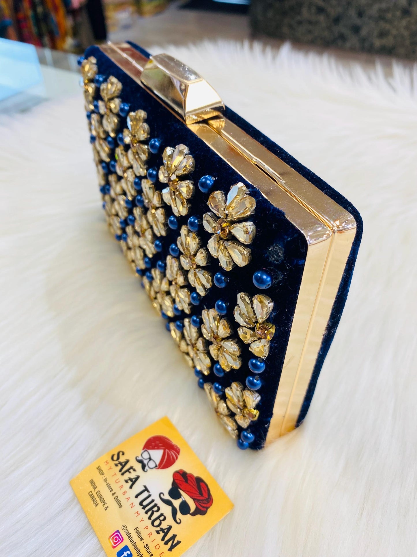 Beautiful Velvet Handwork bling box clutch, clutch, wedding purse, embroidery purse, clutches, detachable chain sling strap
