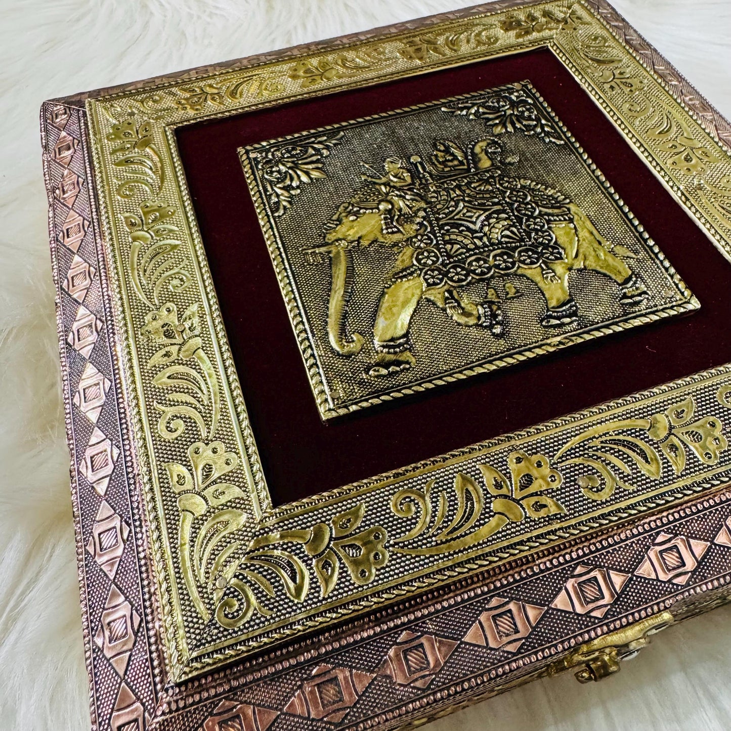 Decorative  Heavy Wooden  Handicraft Empty Dry Fruit Gift Box/Gifting Box/Wedding Box/four section
