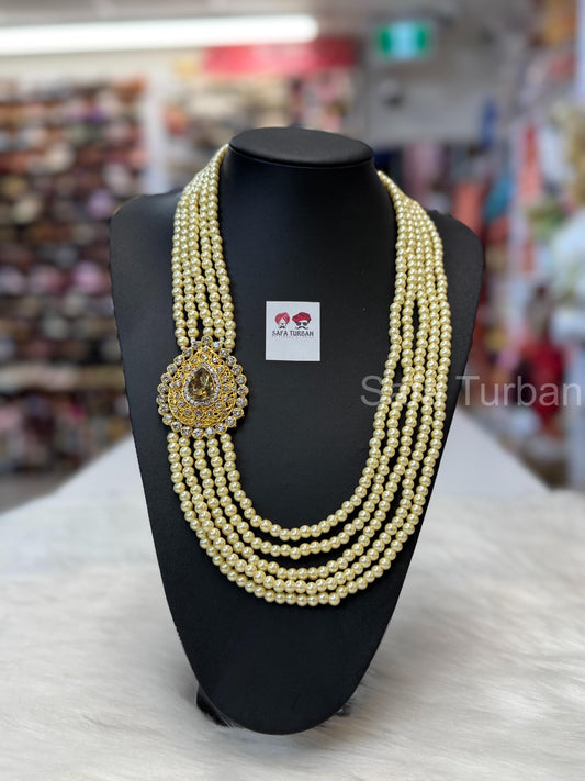 Indian Wedding- Pearl Necklace with Kundan Brooch for Men/Groom for Wedding (Cream/Golden Beads)