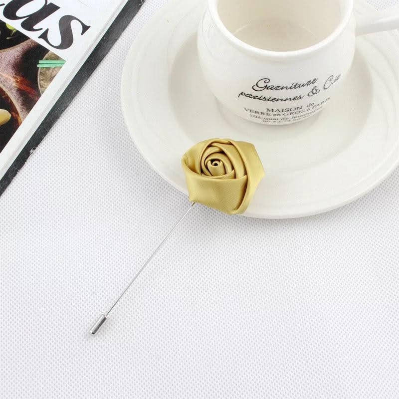 Men- Wedding Groom and Groom's men Boutonniere Pins (Silk Flowers Roses)/ Suit Accessories