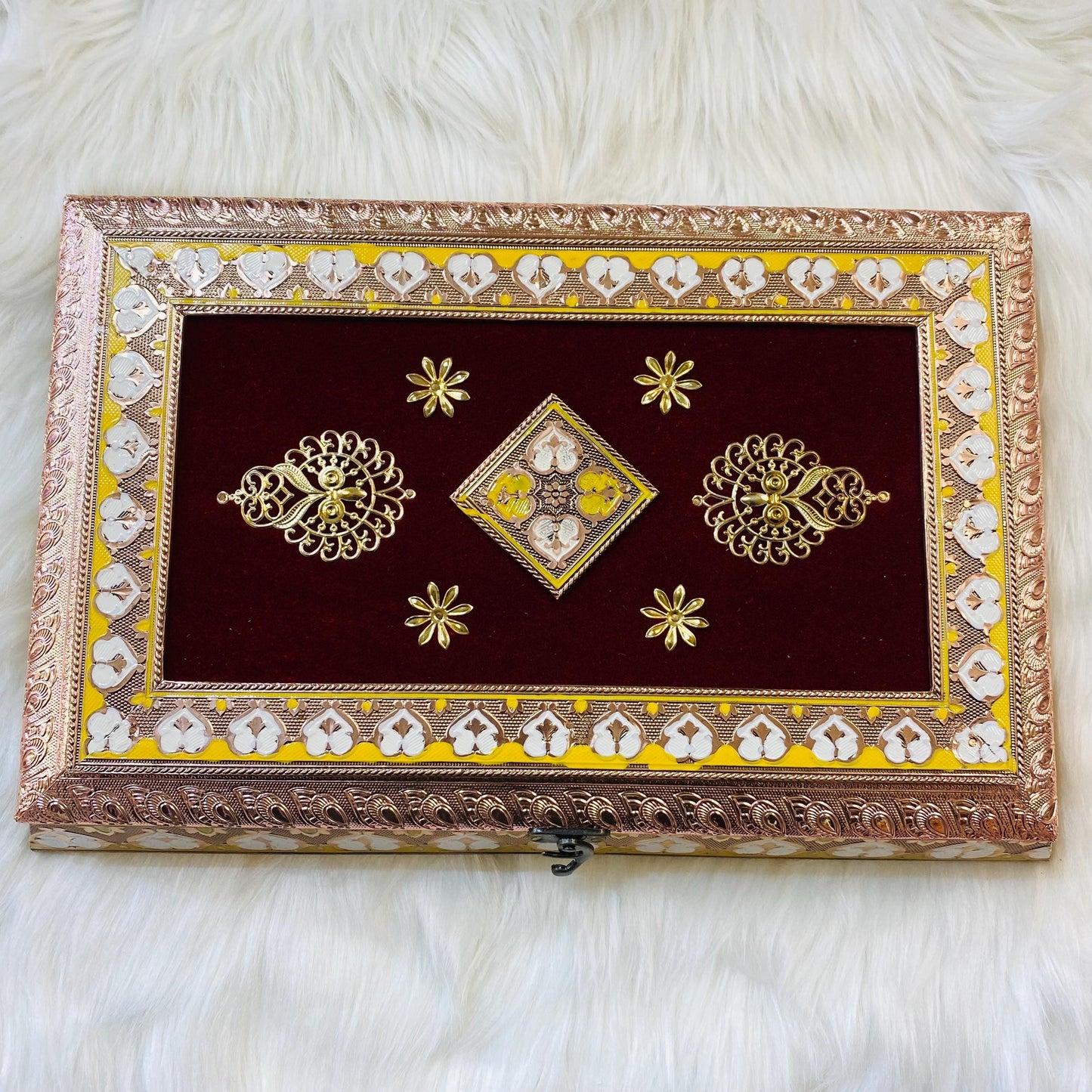 Decorative  Heavy Wooden  Handicraft Empty Dry Fruit Gift Box/Gifting Box/Wedding Box (empty box only)