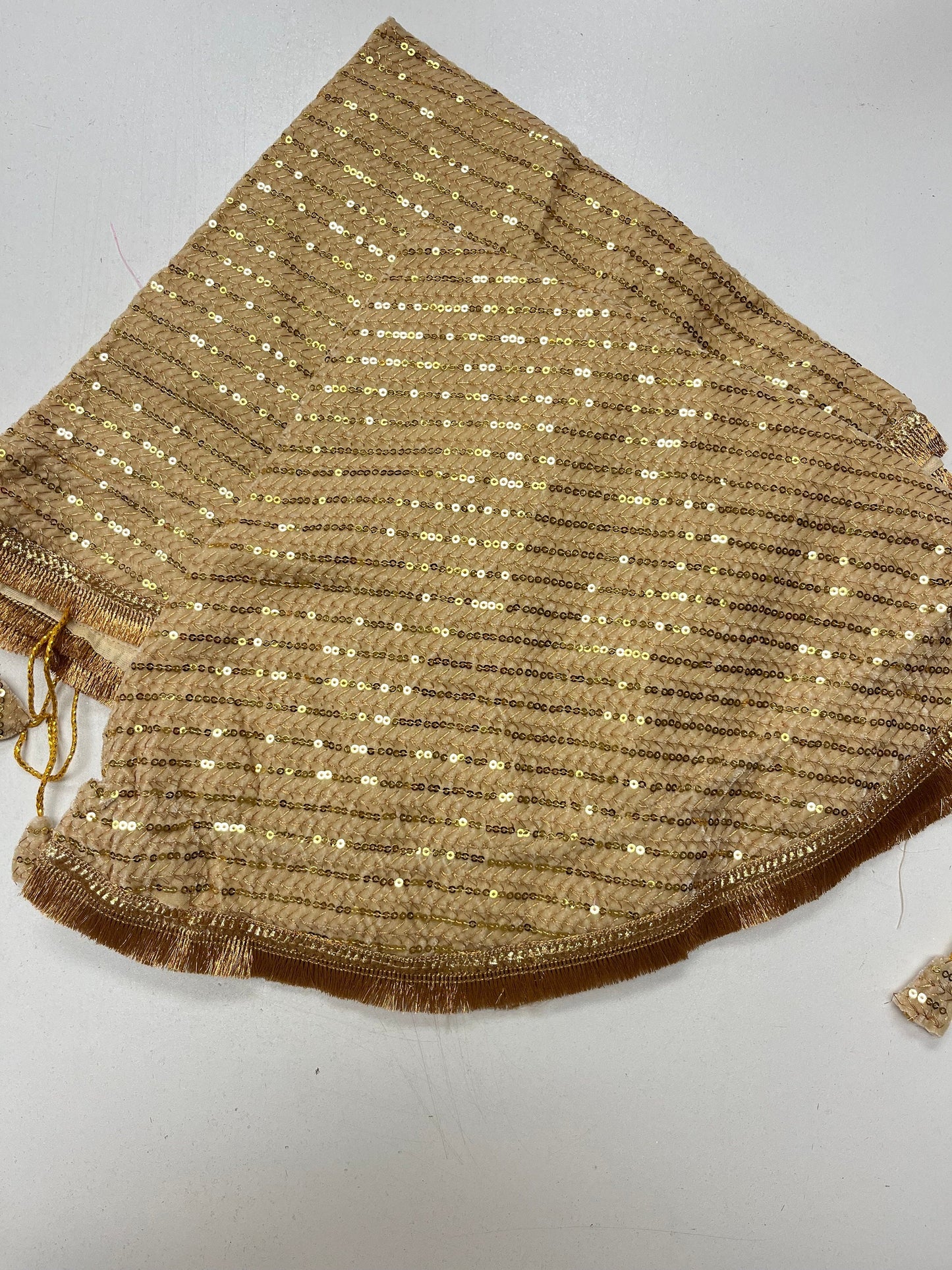 Wedding Accessories- 2 piece Golden Sequin Lap Cover Set/ Bride & Groom Shagun/ Shagun Drawstring Bags / Wedding / Wedding Accessories