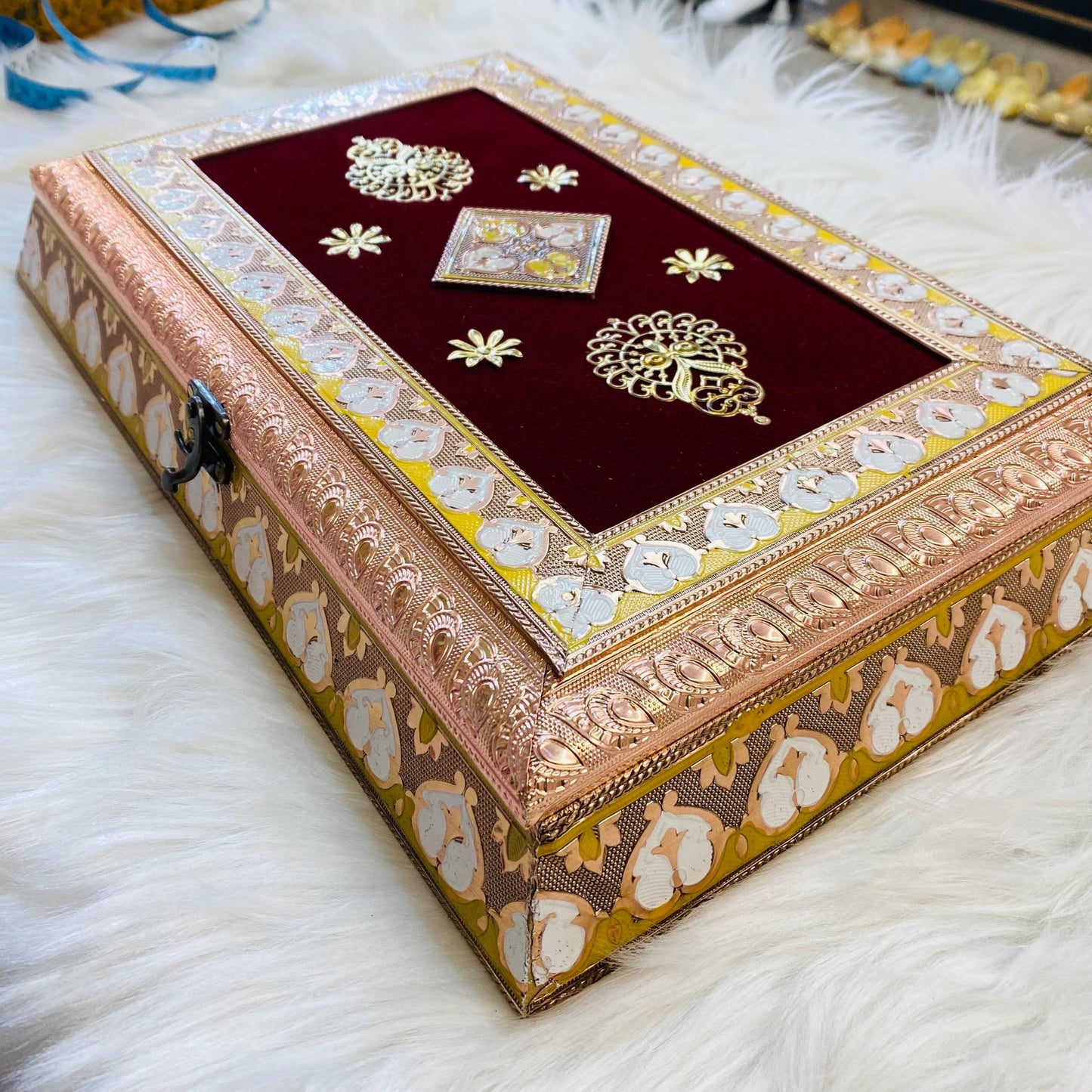 Decorative  Heavy Wooden  Handicraft Empty Dry Fruit Gift Box/Gifting Box/Wedding Box (empty box only)