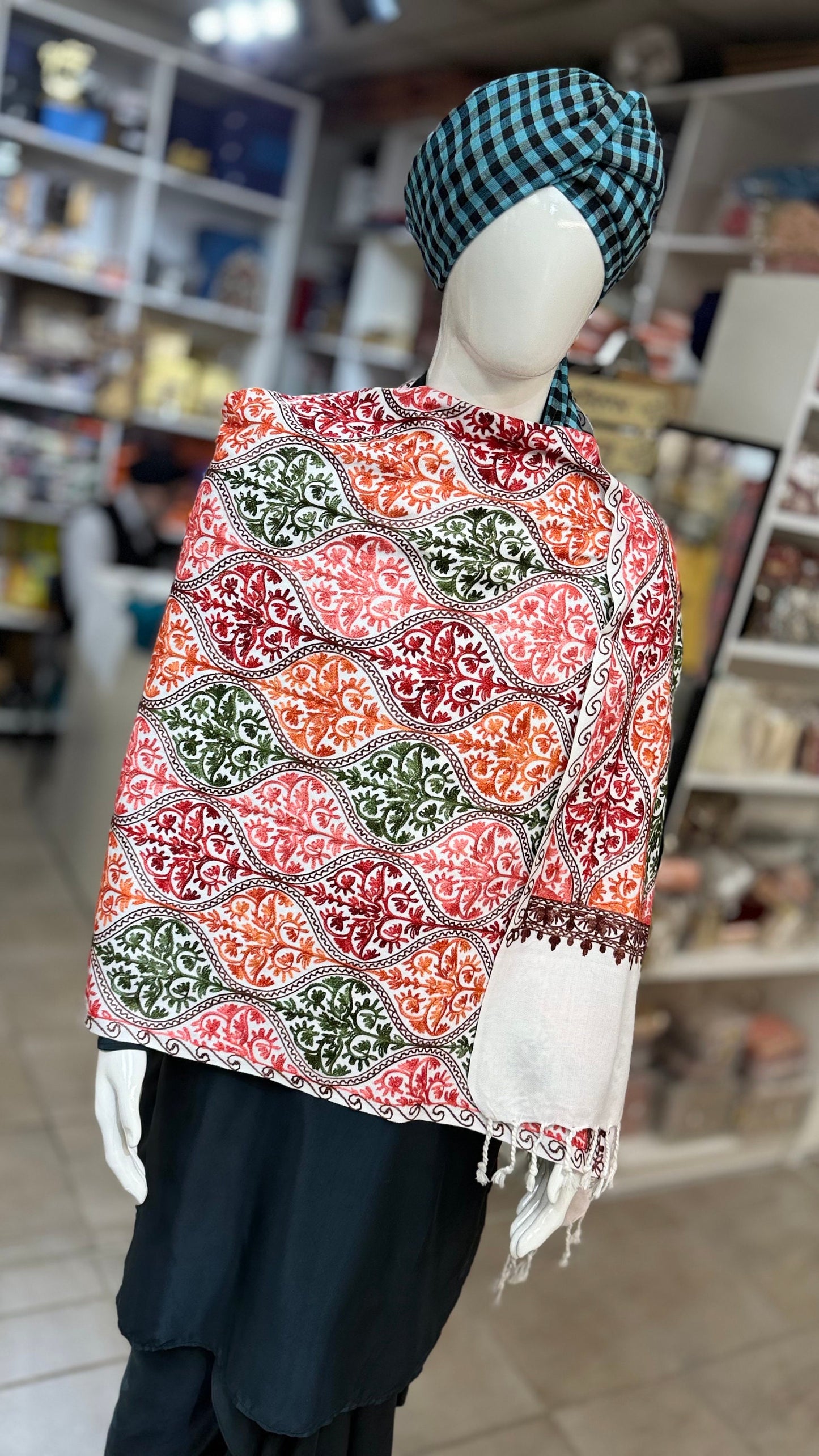 Men & Womens Pashmina Shawl, Unisex Shawl/Scarf/Stole Stylish Print / Shawl for jaggo  in Multicolors
