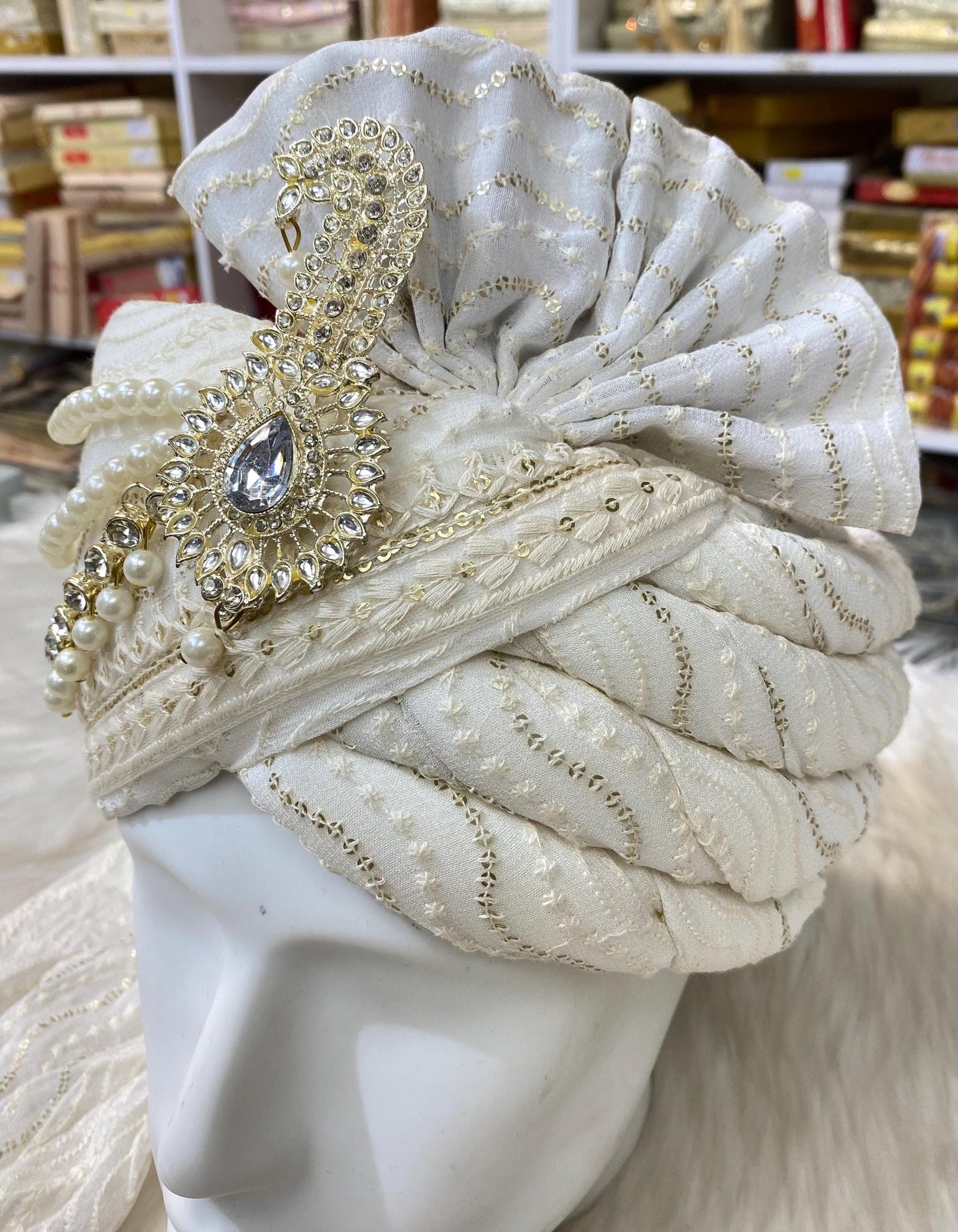 Groom Wedding Turban-Cream chiffon Turban with Palla- Safa Turban/Pagdi/Premade Turban/ Wedding Safa/Turban/Pagdi for Men (Groom)/ Thalapa