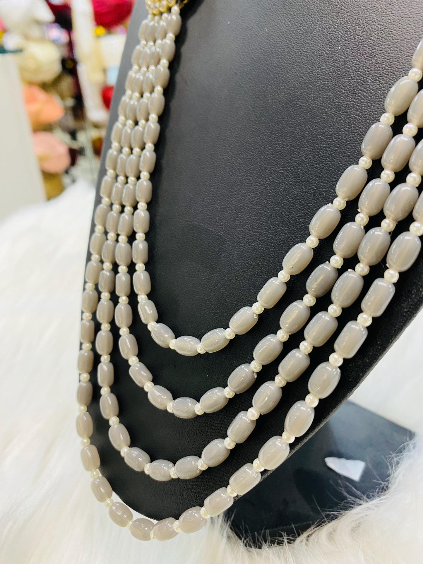 Indian Wedding-Grey PearlFour layer Necklace with Kundan Brooch for Men/Groom for Wedding (Grey/Golden Beads)