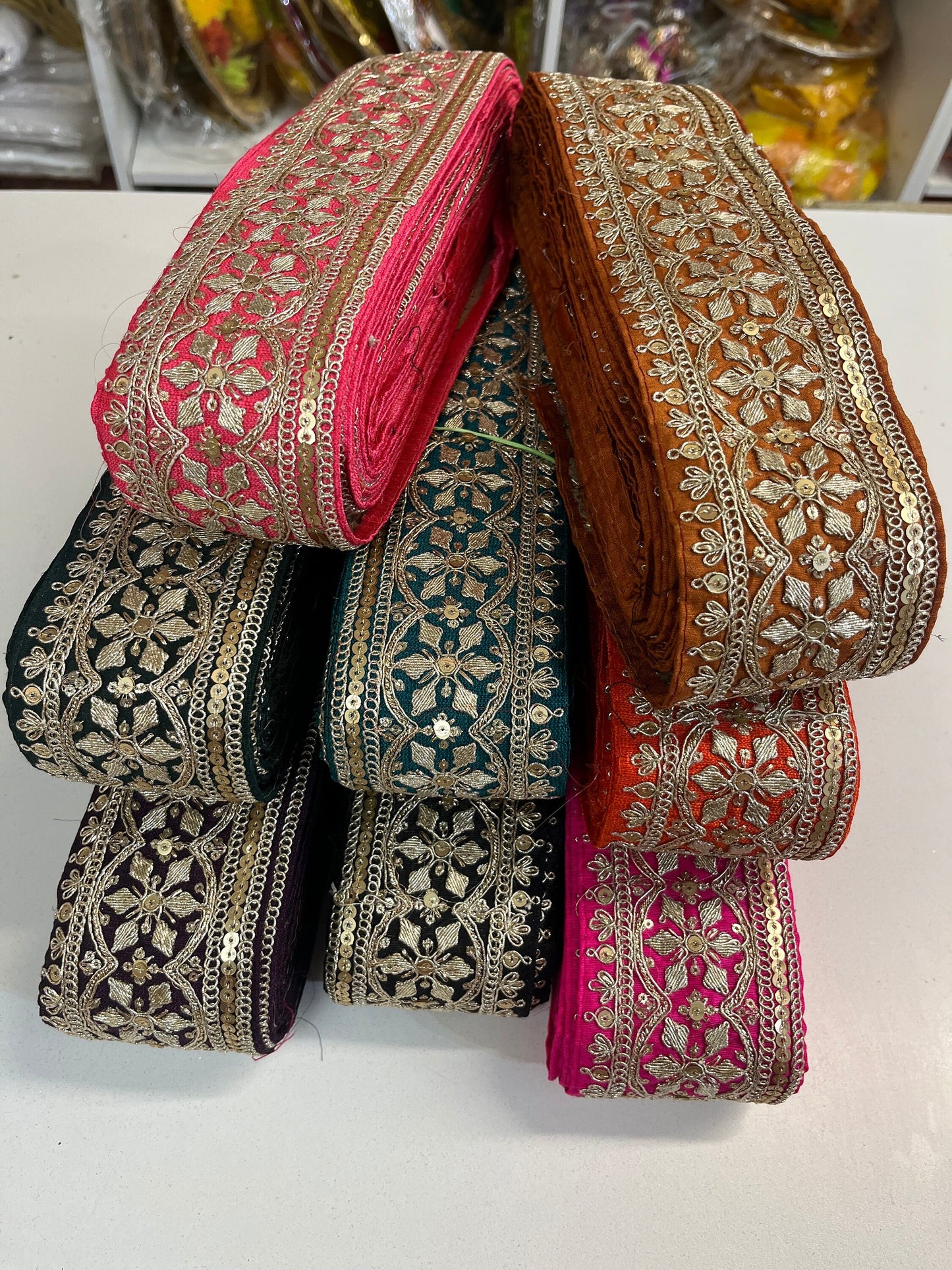 2.75" (inch) width Highlight Border Lace for Dresses, Sarees, Lehenga, Suits, Blouses, Dupatta, Chunri, and Craft (9 meters roll)