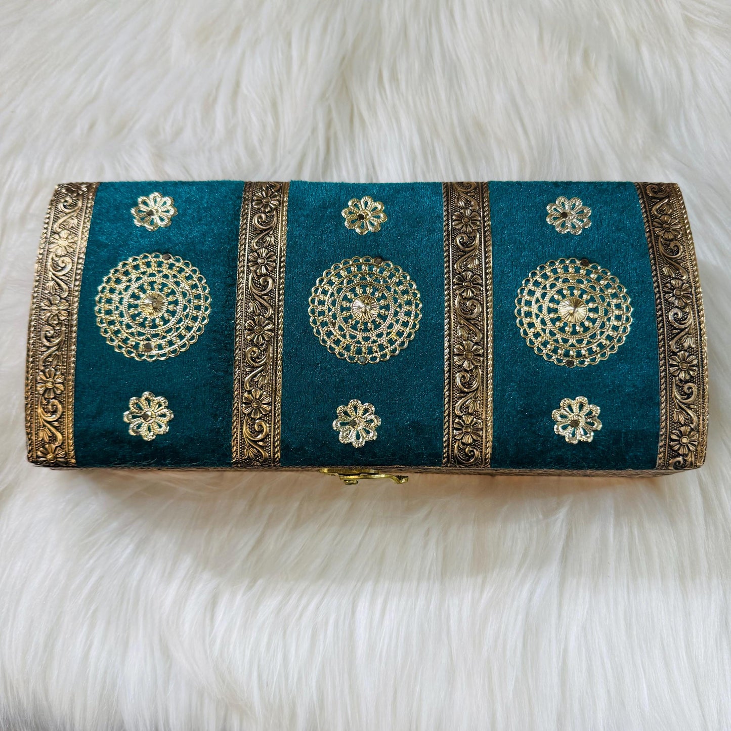 Decorative  Heavy Wooden  Handicraft Empty Dry Fruit Gift Box/Gifting Box/Wedding Box (empty box only)