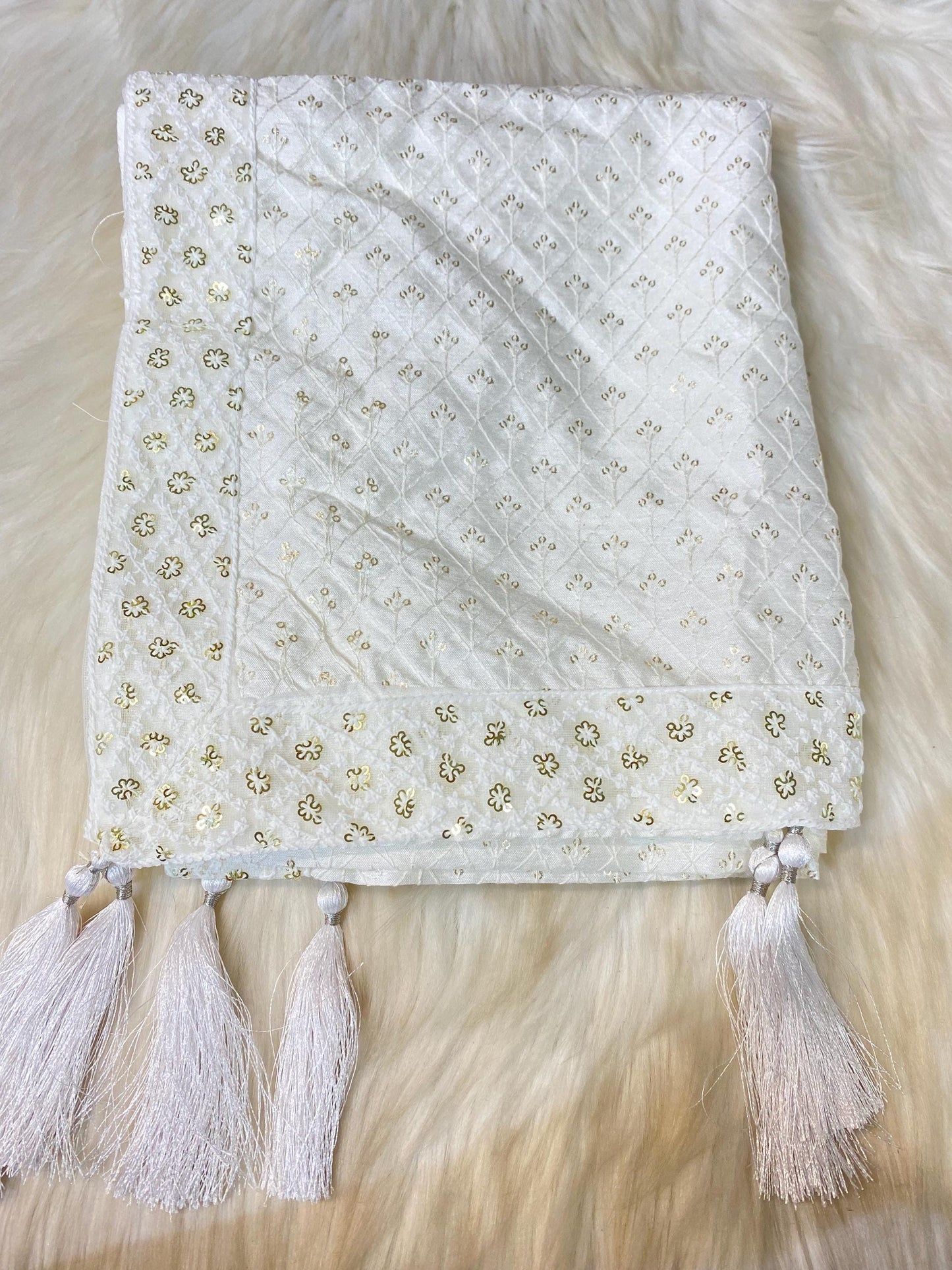 Groom Wedding Turban-Off White Chiffon Turban with Palla- Safa Turban/Premade Turban/ Wedding Safa/Turban/Pagdi for Men (Groom)/ Thalapa