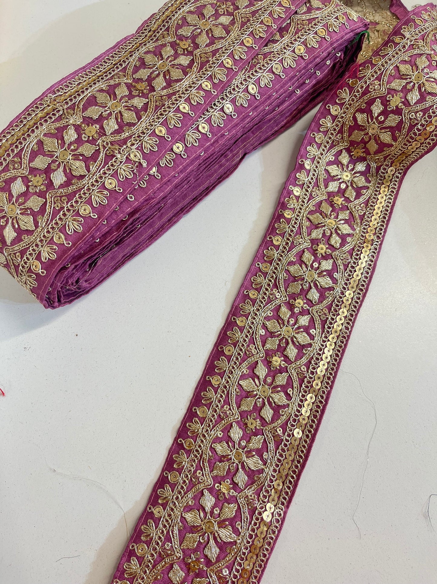 2.75" (inch) width Highlight Border Lace for Dresses, Sarees, Lehenga, Suits, Blouses, Dupatta, Chunri, and Craft (9 meters roll)