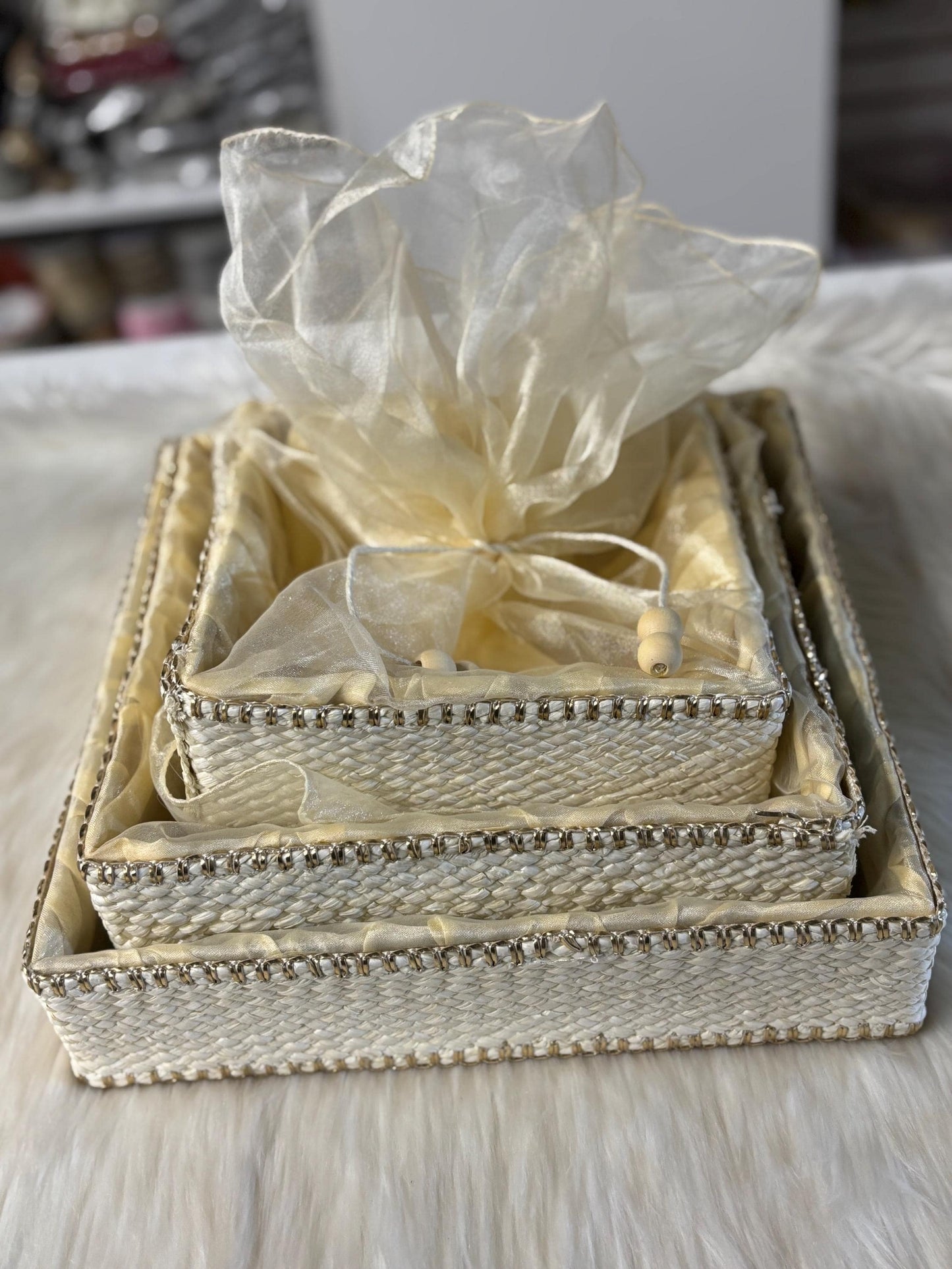Fancy Gift Hamper Basket, Wedding Gift Packing Basket, Basket with Net, Wedding Hamper Trays, Pack of 3