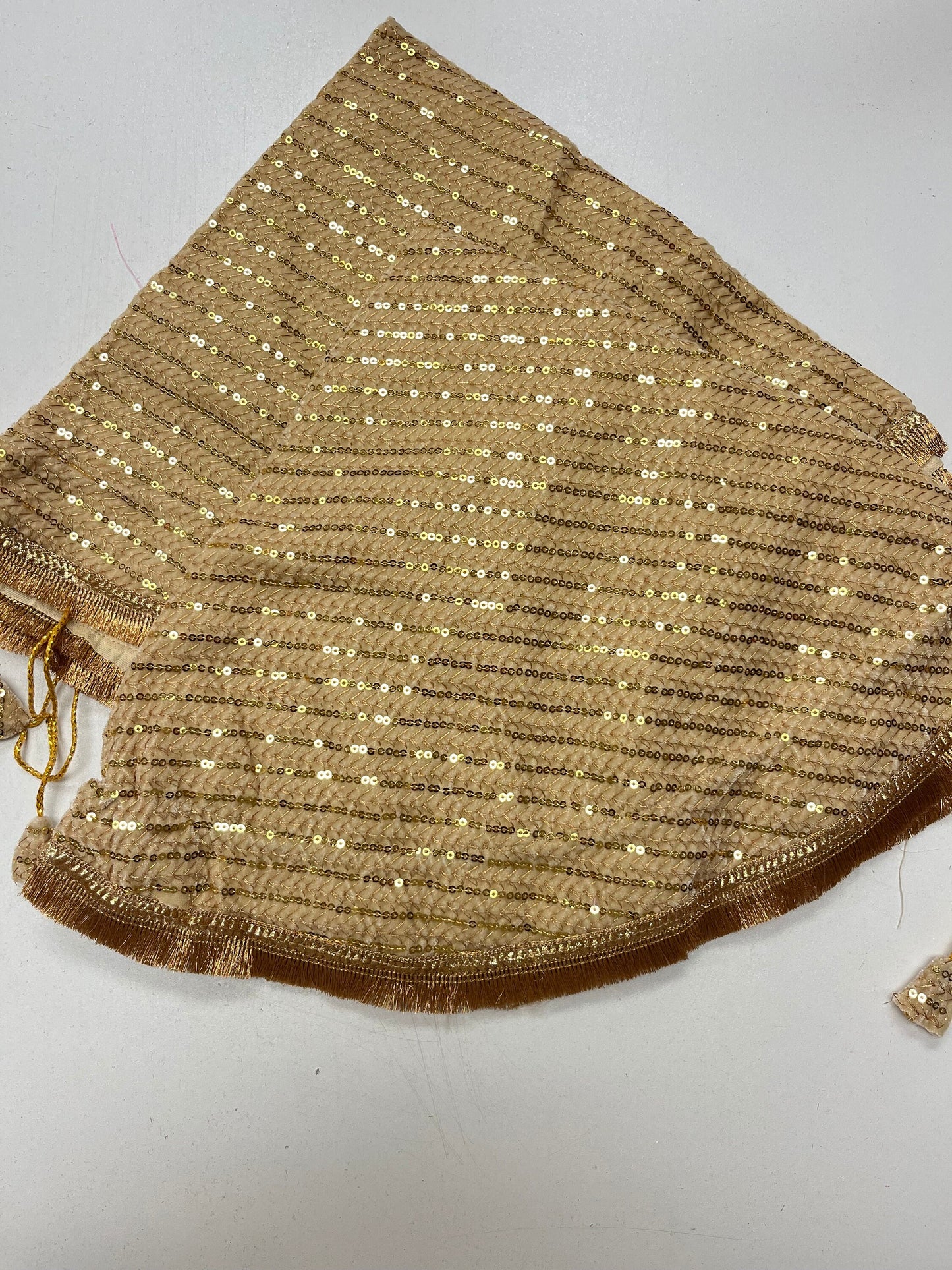 Wedding Accessories- 2 piece Golden Sequin Lap Cover Set/ Bride & Groom Shagun/ Shagun Drawstring Bags / Wedding / Wedding Accessories