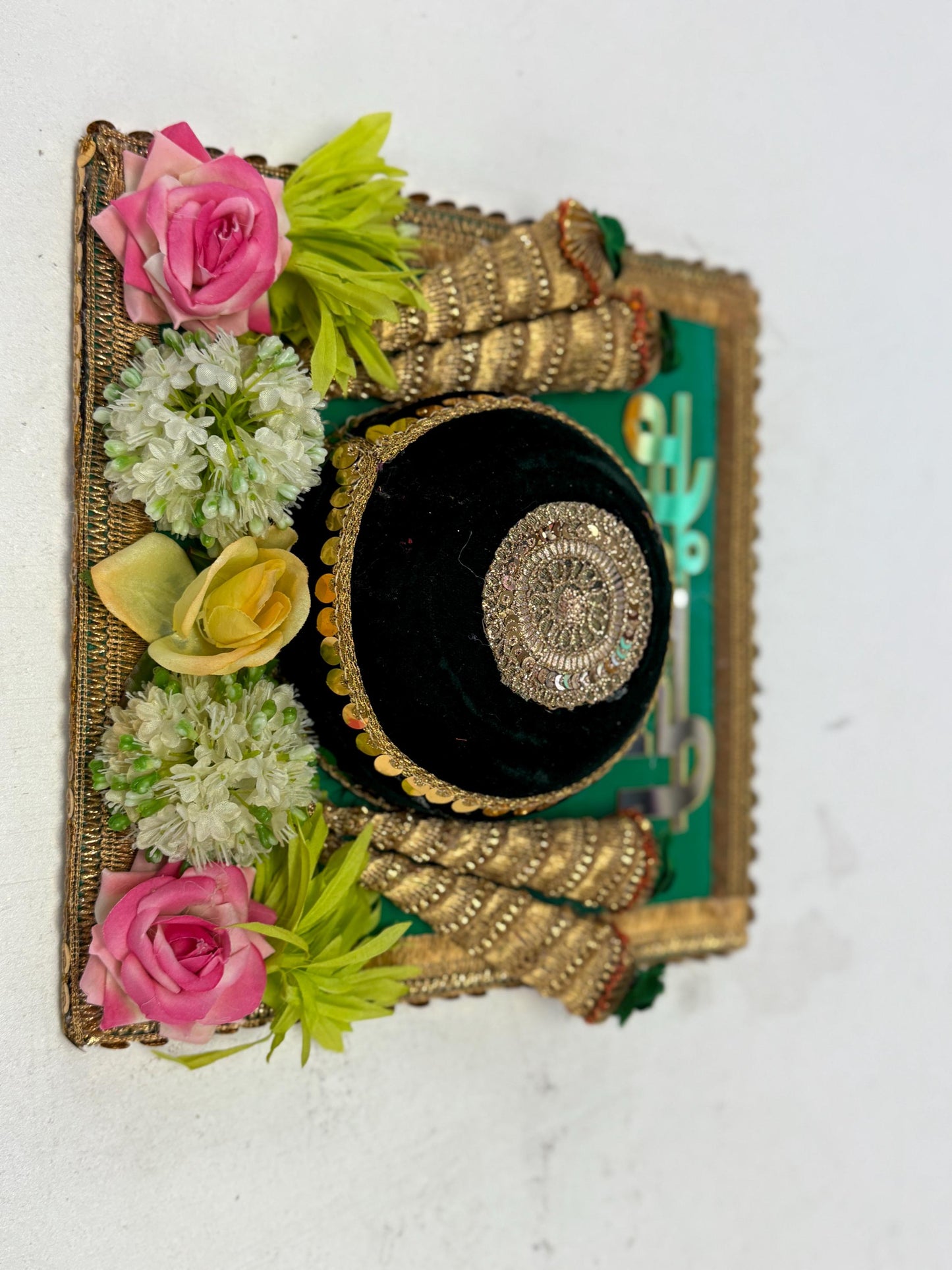Mehndi Ceremony Platter, Mehndi Décor Mehndi Tray/ Heena Plate for Wedding with Bowl and 4pc Mehndi Cones