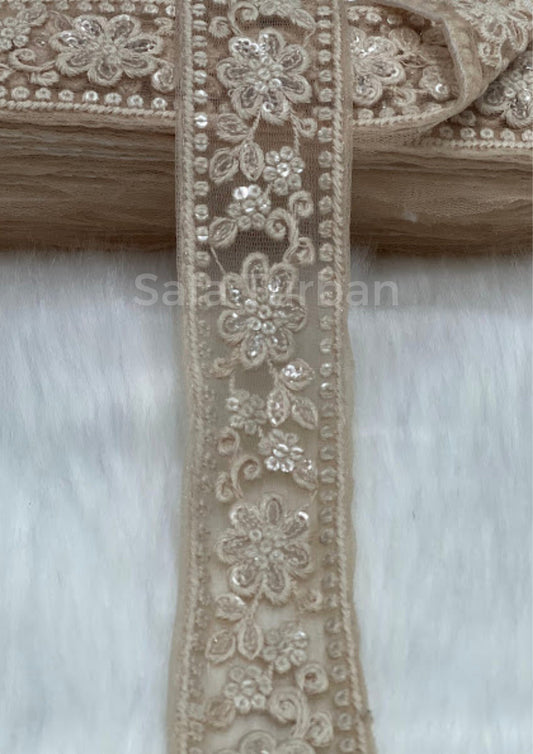 Highlight Border Lace for Dresses, Sarees, Lehenga, Suits, Blouses, Dupatta, Chunri, and Craft (1.50" wide)