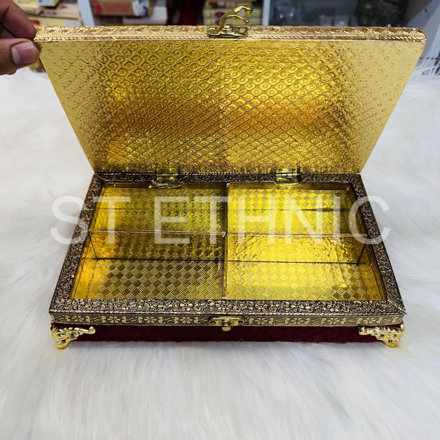 Decorative  Heavy Wooden  Handicraft Empty Dry Fruit Gift Box/Gifting Box/Wedding Box (empty box only)