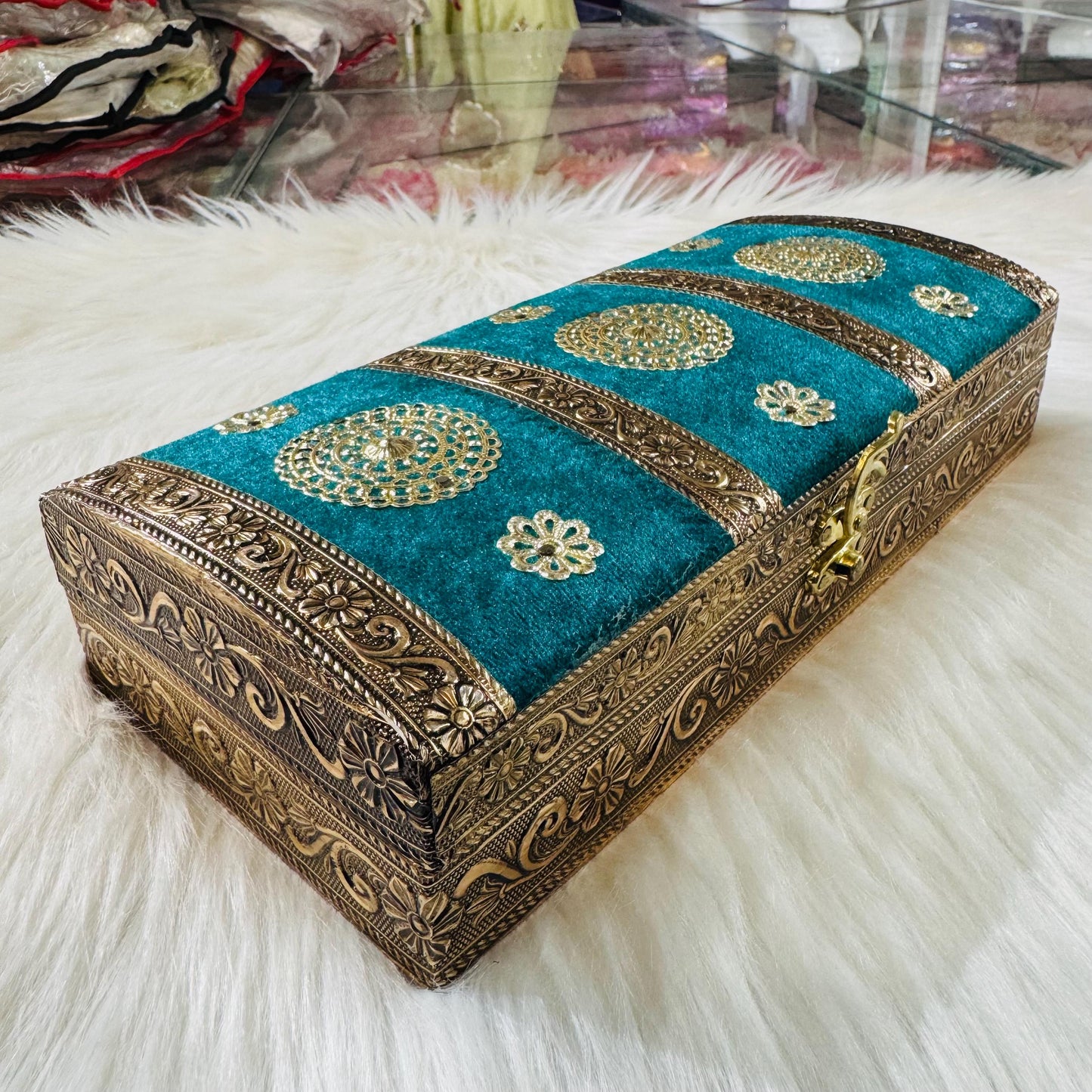 Decorative  Heavy Wooden  Handicraft Empty Dry Fruit Gift Box/Gifting Box/Wedding Box (empty box only)